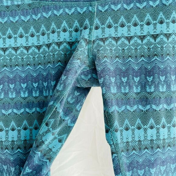 Alo Arctic Viridian Airbrush Capri Legging Size Small Yoga Cropped Crop Striped - Picture 5 of 10